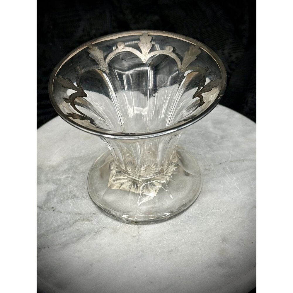Priscilla #351 Heisey & co. Violet Vase with silver overlay
